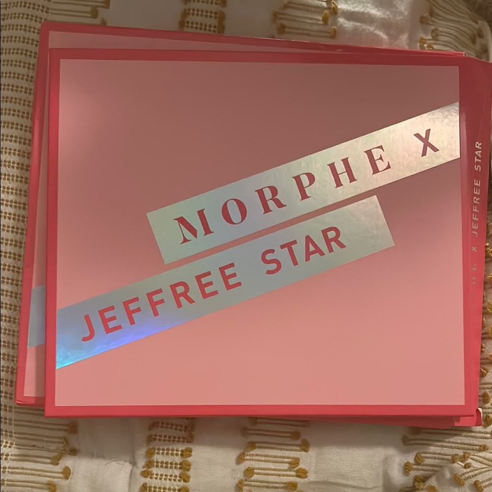 Morphe x Jeffree Star Pink Glam Palette